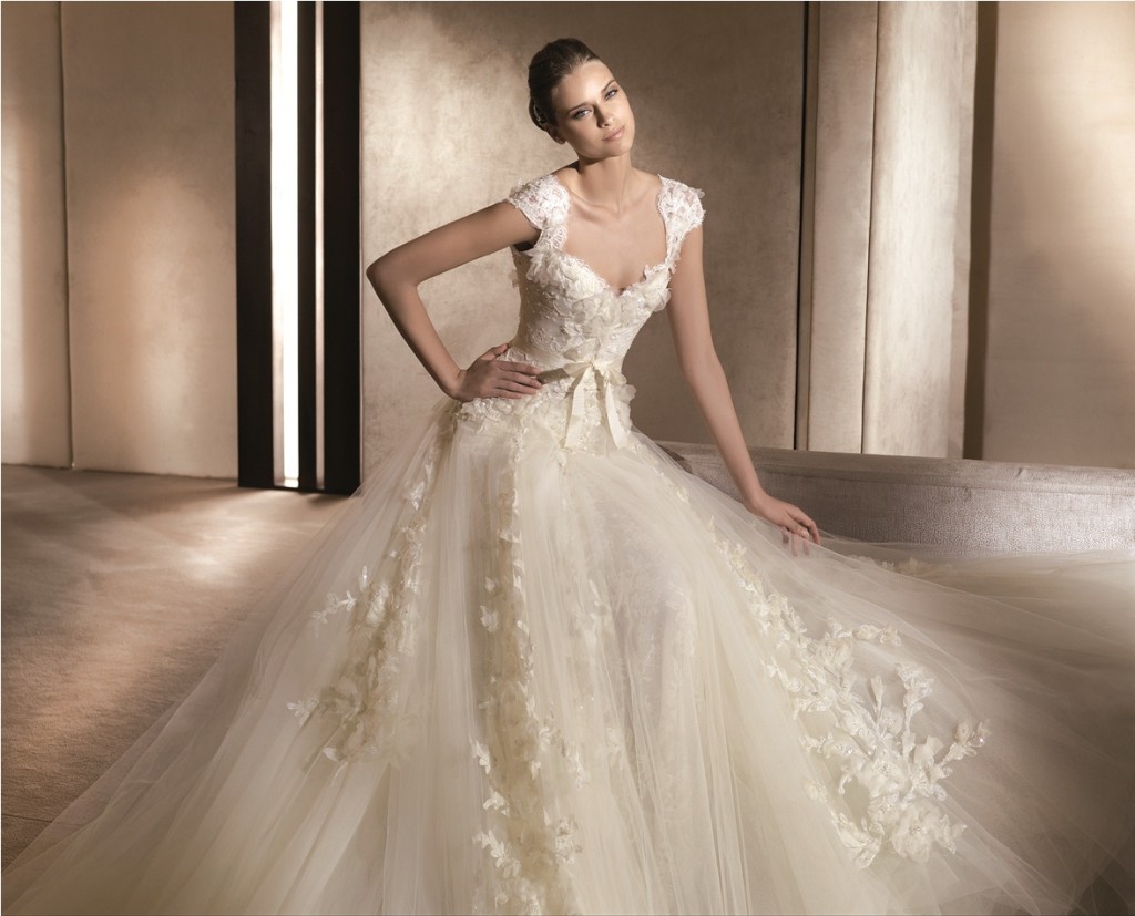 Elie_by_Elie_Saab_gown